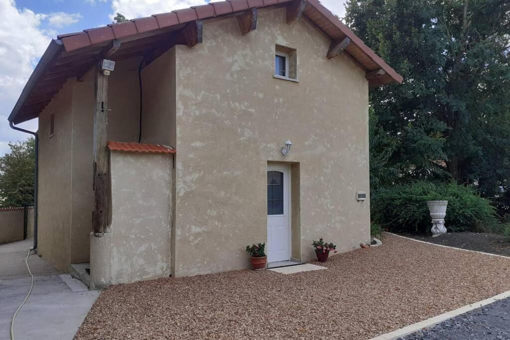 Gite Des Billaudes Thuret Kültér fotó